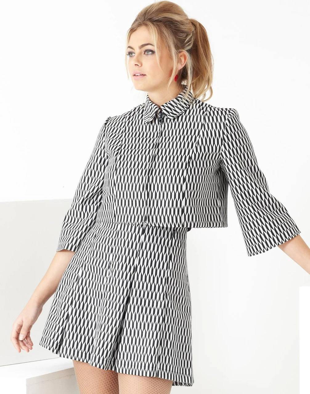 Ace 60s Flared Sleeve Bolero Jacket 15 Ace 60s Flared Sleeve Bolero Jacket - Image 13